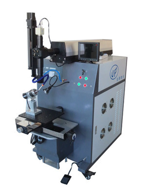 深圳市金鵬誠激光科技 專業(yè)工業(yè)潤滑油產品展廳